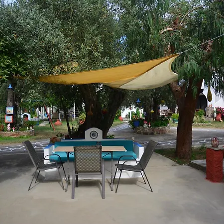 Pensionat Spiros Panormos (Skopelos)
