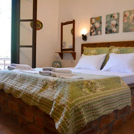 Spiros Guest house 4*
