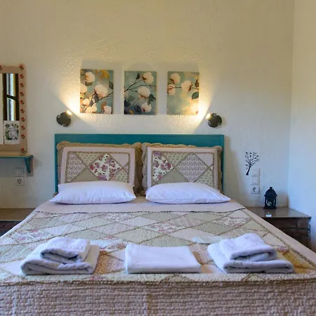 Spiros Guest house