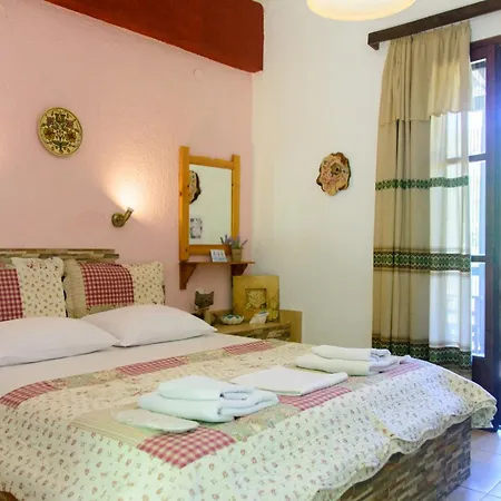 Guest house Spiros 4*