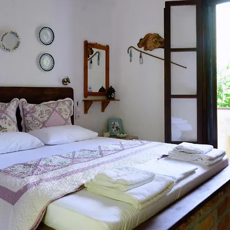 Spiros Panormos (Skopelos)