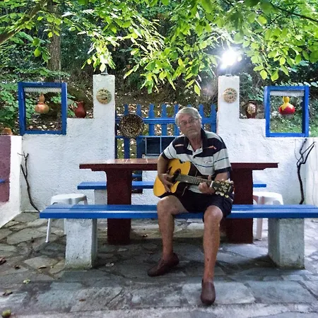 Guest house Spiros 4*